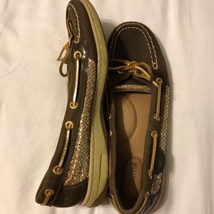 Sperry Shoes - Never wear, only worn a few times. Sperry Shoes - Never wear, only worn a few times.